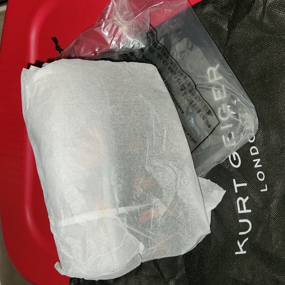 Kurt Geiger Kensington X (Green Comb) - Picture 2 of 10